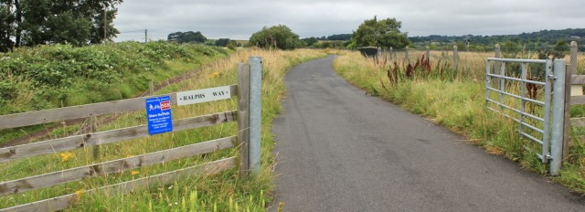 17 Ralphs Way, Ruth hiking to Neston