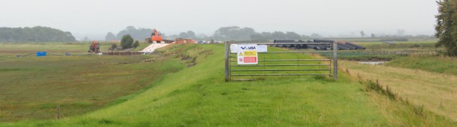 08-construction-site-ruth-trying-to-walk-the-lancashire-coastal-way