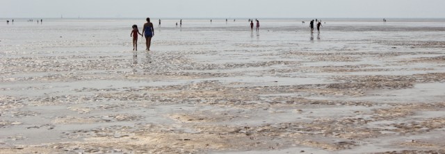 22-distant-sea-lytham-st-annes-ruth-livingstone