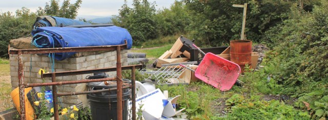 23-junk-across-the-footpath-ruth-walking-the-english-coast