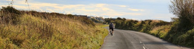 07-biggar-dike-ruth-hiking-on-walney-island-morecambe-bay