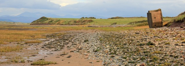 13-pillbox-4-ruth-walking-the-english-coast-duddon-sands