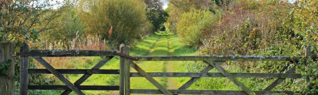 16-old-train-line-ruths-coastal-walk-cumbria