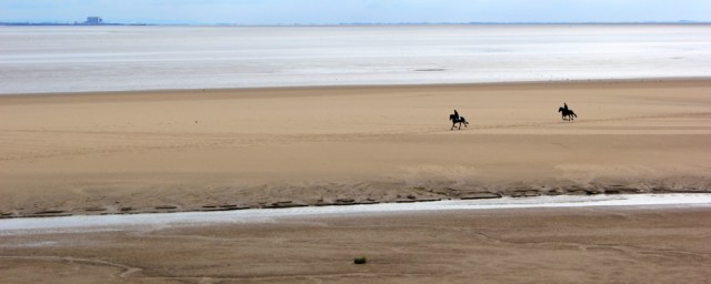 40-horseriders-ulverston-sands-ruths-coastal-walk