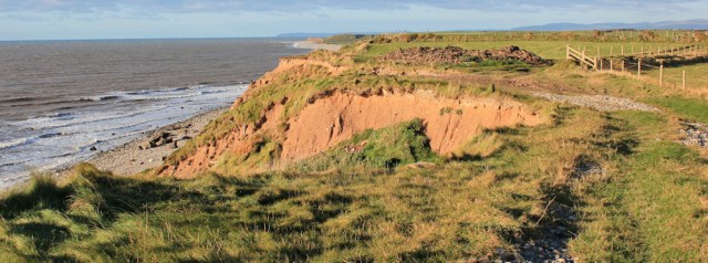 25-coastal-erosion-annaside-banks-ruth-livingstone-hiking-the-coast-in-cumbria