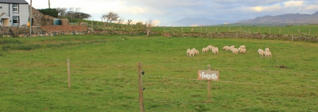39-footpath-sign-ruth-livingstone-walking-the-english-coast-cumbria