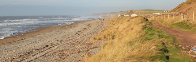 11-hiking-the-coast-to-braystones-ruth-in-cumbria