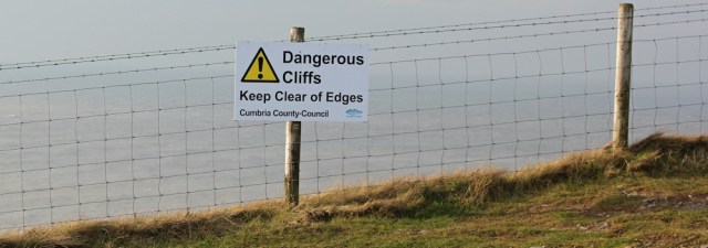 31-dangerous-cliffs-ruth-walking-to-workington