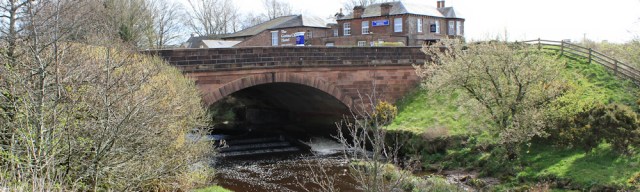 02 Scottish border, Ruth in Gretna