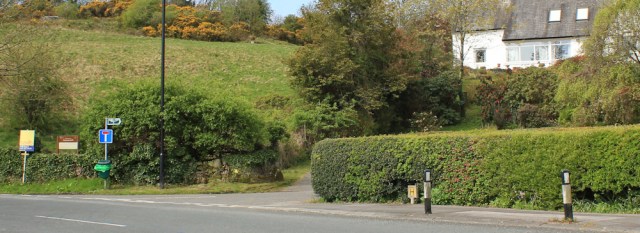 02 Public Path to Anwoth, Ruth hiking in Scotland