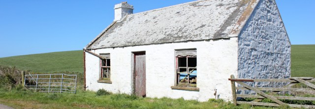 05 ruined cottage, Ruth's coastal walk, The Rhins, Scotland