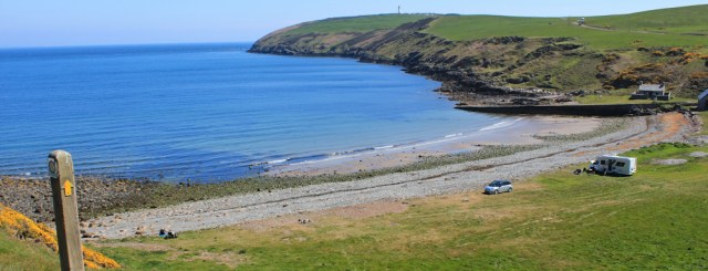 20 Mull of Galloway, Ruth hiking in Scotland