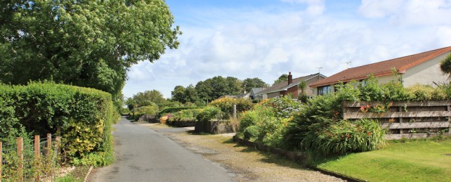 02 Strathwillan, Ruth hiking from Brodick to Lamlash, Isle of Arran