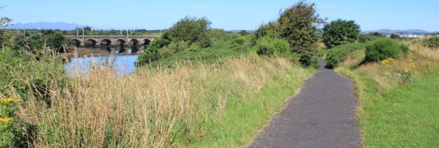 04 railway viaduct, River Irvine, Ruth hiking the coast of Scotland
