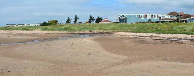 10 South inch beach hotel and holiday park, Ruth hiking the Scottish Coast