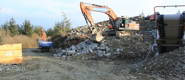 21 quarry site, Ruth on the Tarbert to Skipness Walk