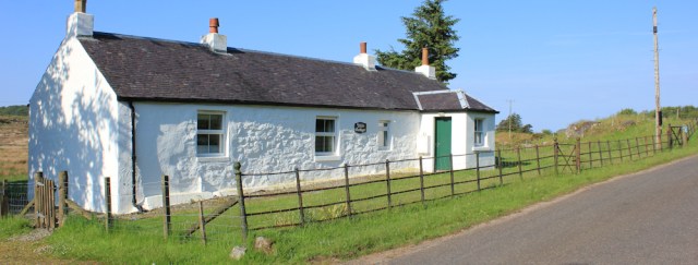 05 isolated cottages, Ruth's coastal walk around Scotland
