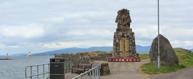 14 war memorial, Oban, Ruth walking the coast of Scotland