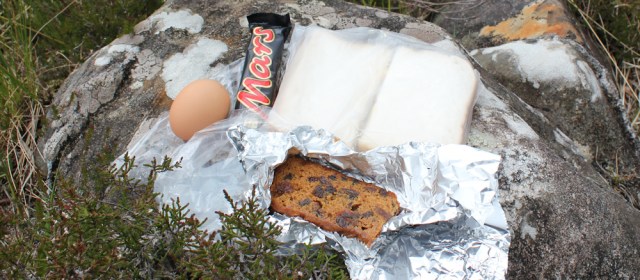 39 packed lunch, Ruth walking the coast of Knoydart, Scotland