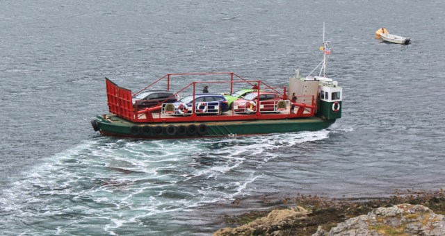Kylerhea ferry turning round, Ruth Livingstone